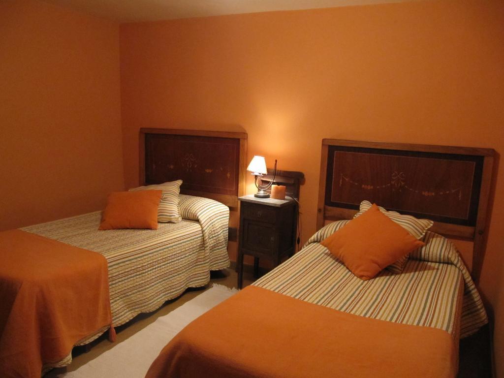 Casas De Outeiro Guest House Samos Room photo